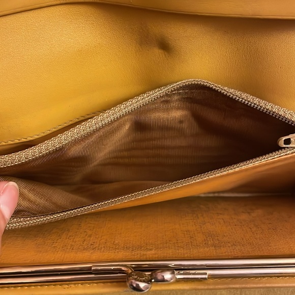 Celine Wallet - Picture 11 of 16